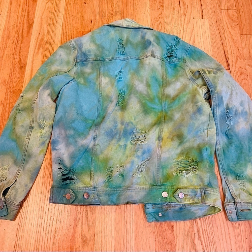 Festival Hand tie dyed distressed ripped jean jacket M - Picture 2 of 14